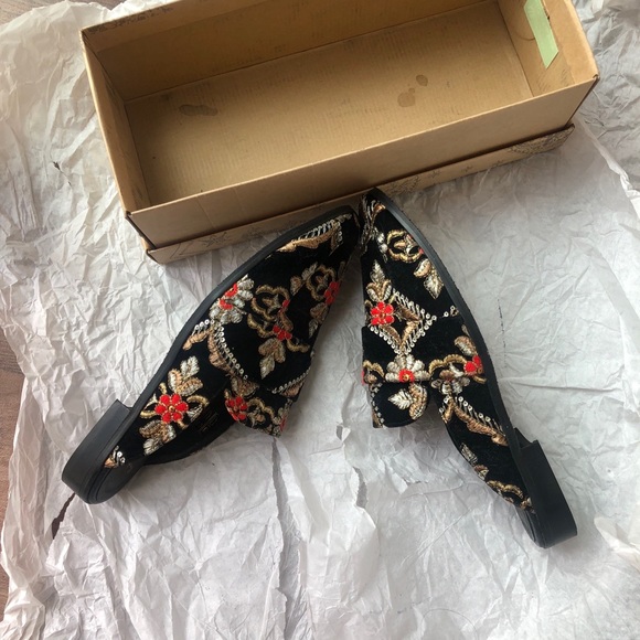 Like new Free People brocade at ease loafers - Picture 3 of 7